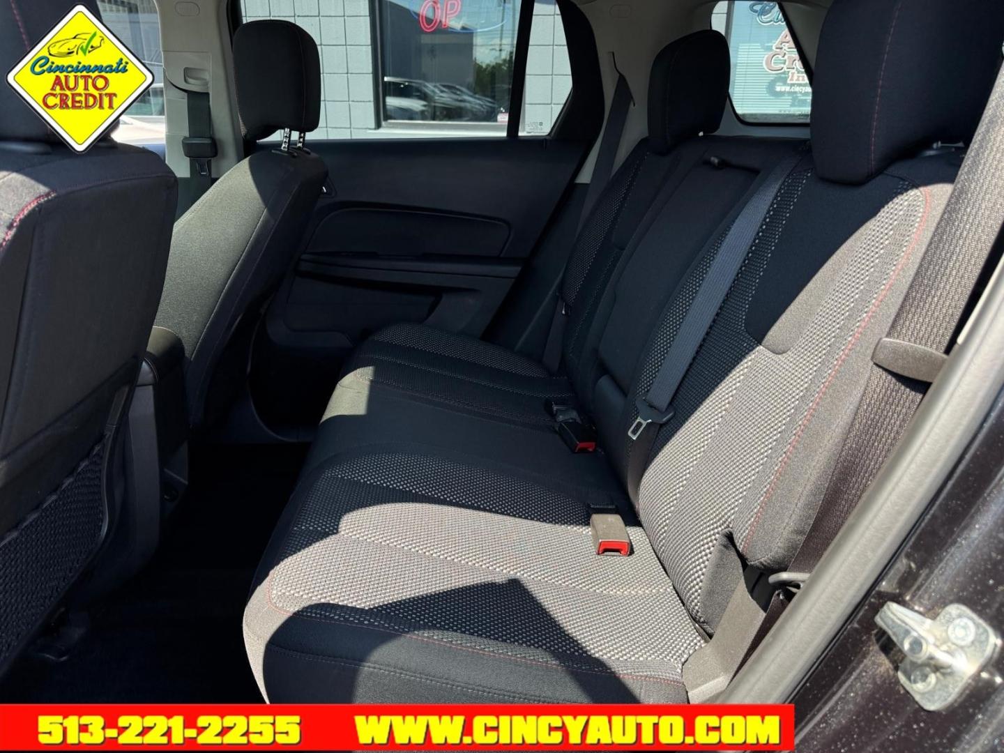 2013 Carbon Black Metallic GMC Terrain SLE-2 (2GKFLTEK8D6) with an 2.4L Ecotec 2.4L I4 182hp 172ft. lbs. Direct Injection engine, 6-Speed Shiftable Automatic transmission, located at 2813 Gilbert Avenue, Cincinnati, OH, 45206, (513) 221-2255, 39.130219, -84.489189- Photo#4