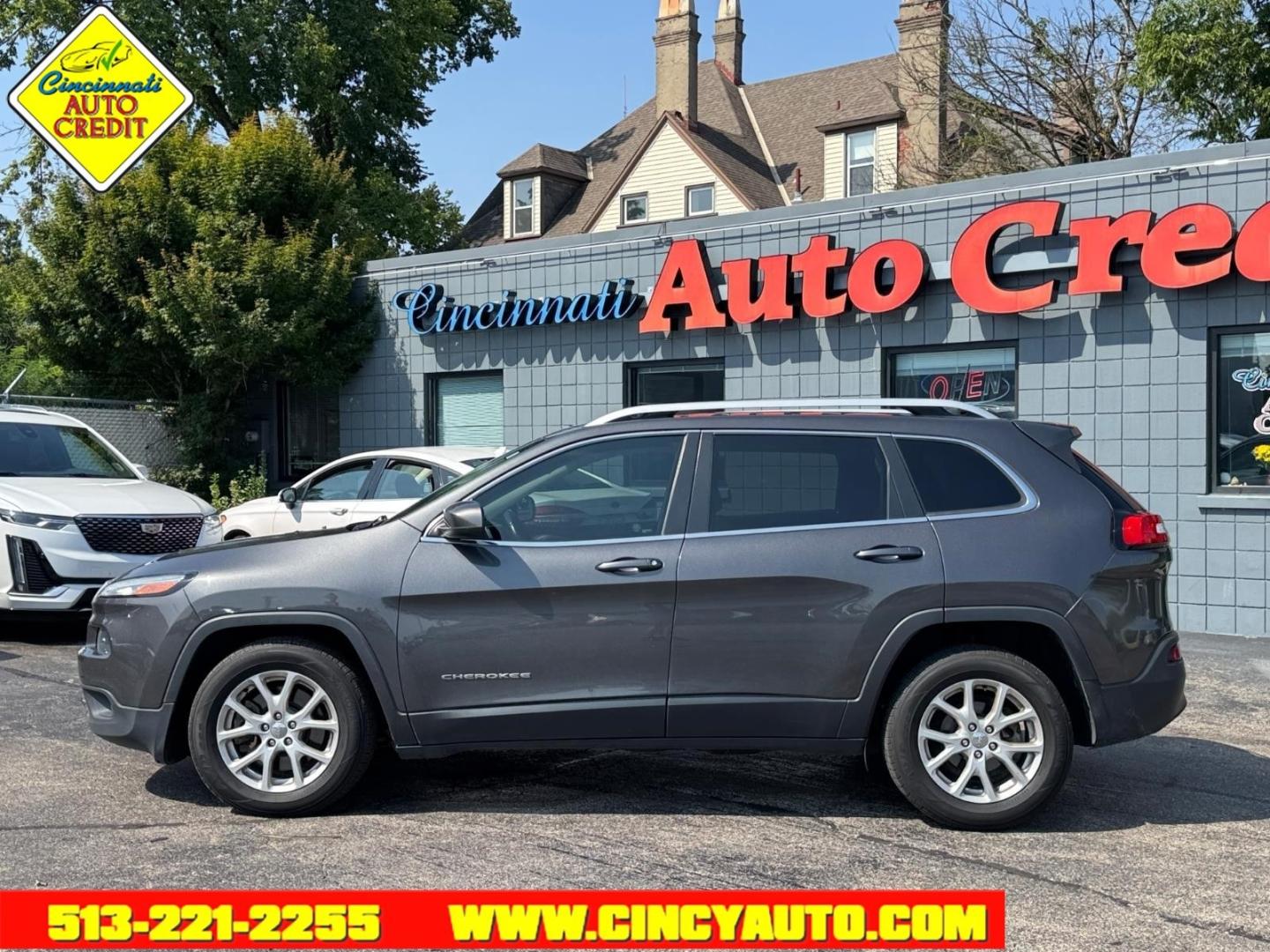 2016 Granite Crystal Metallic Clear Coat Pau Jeep Cherokee Latitude (1C4PJLCB0GW) with an 2.4L 2.4L I4 180hp 171ft. lbs. Fuel Injected engine, 9-Speed Shiftable Automatic transmission, located at 2813 Gilbert Avenue, Cincinnati, OH, 45206, (513) 221-2255, 39.130219, -84.489189- Photo#1