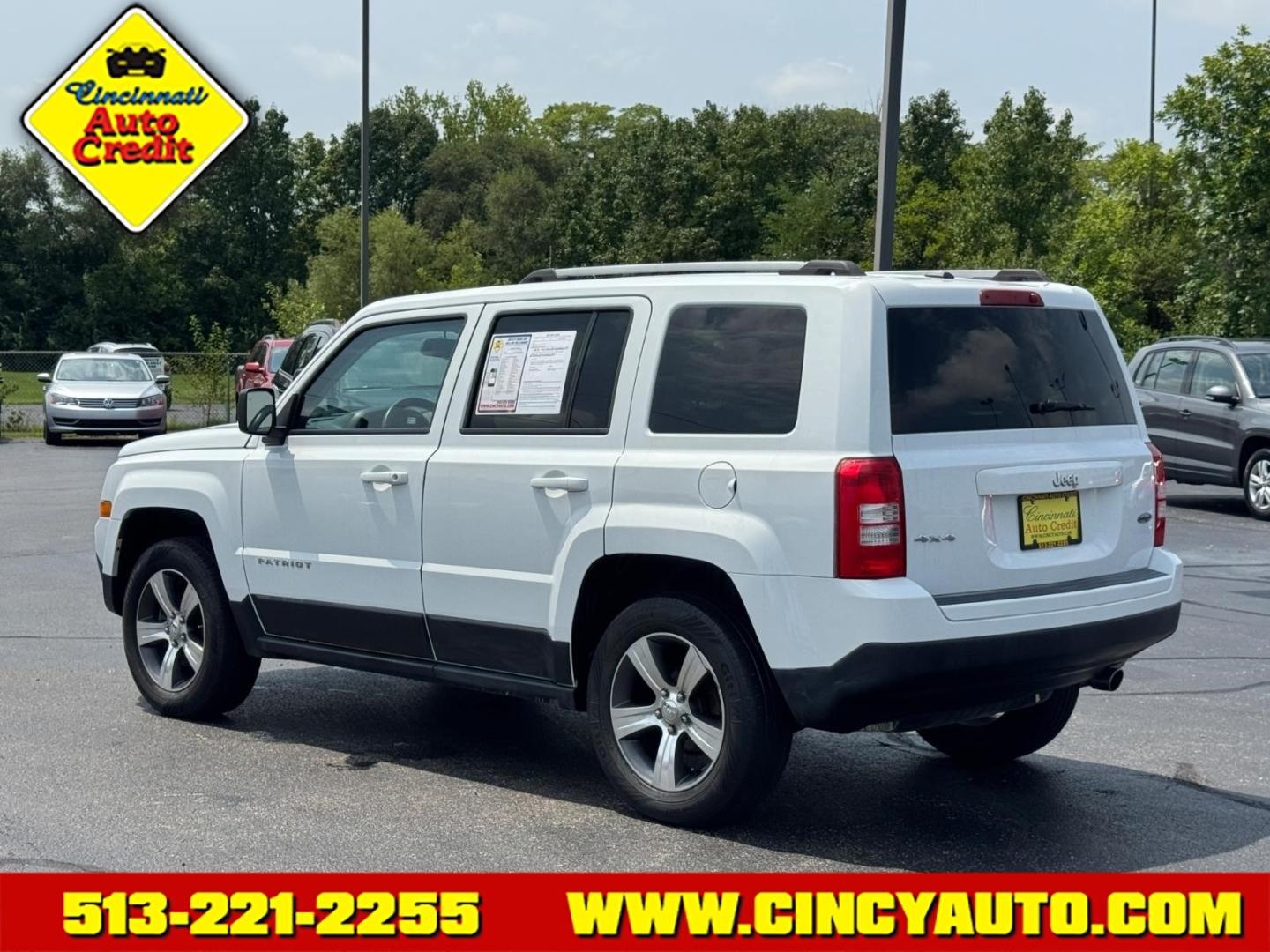 2016 Bright White Clear Coat Pw7 Jeep Patriot Latitude (1C4NJRFB2GD) with an 2.4L 2.4L I4 172hp 165ft. lbs. Fuel Injected engine, 6-Speed Shiftable Automatic transmission, located at 5489 Dixie Highway, Fairfield, OH, 45014, (513) 221-2255, 39.333084, -84.523834- Photo#2
