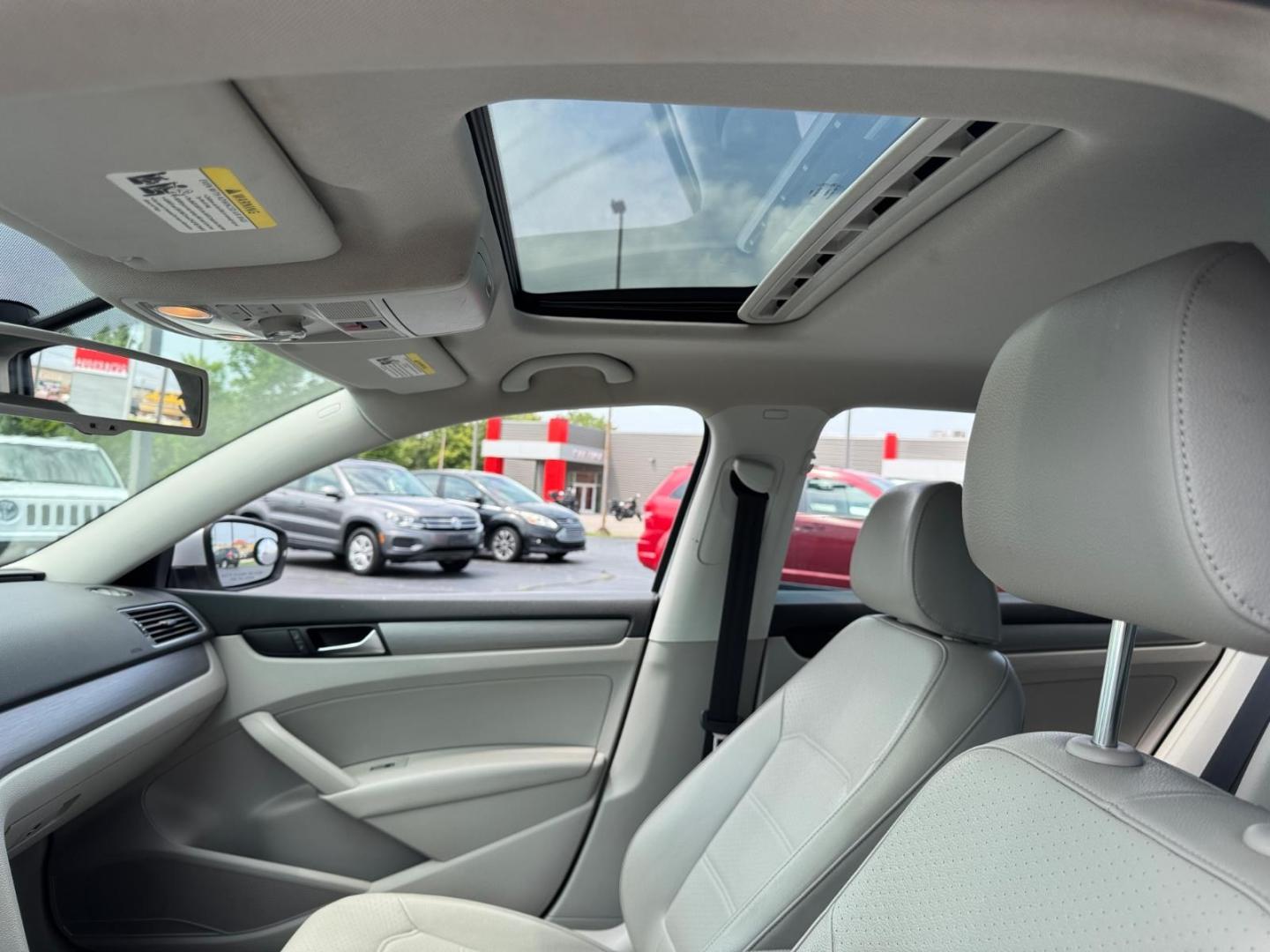 2014 Reflex Silver Metallic 8e8e Volkswagen Passat 1.8T SE PZEV (1VWBT7A3XEC) with an 1.8L 1.8L Turbo I4 170hp 184ft. lbs. PZEV Fuel Injected engine, 6-speed Automatic with Tiptronic transmission, located at 5489 Dixie Highway, Fairfield, OH, 45014, (513) 221-2255, 39.333084, -84.523834- Photo#6