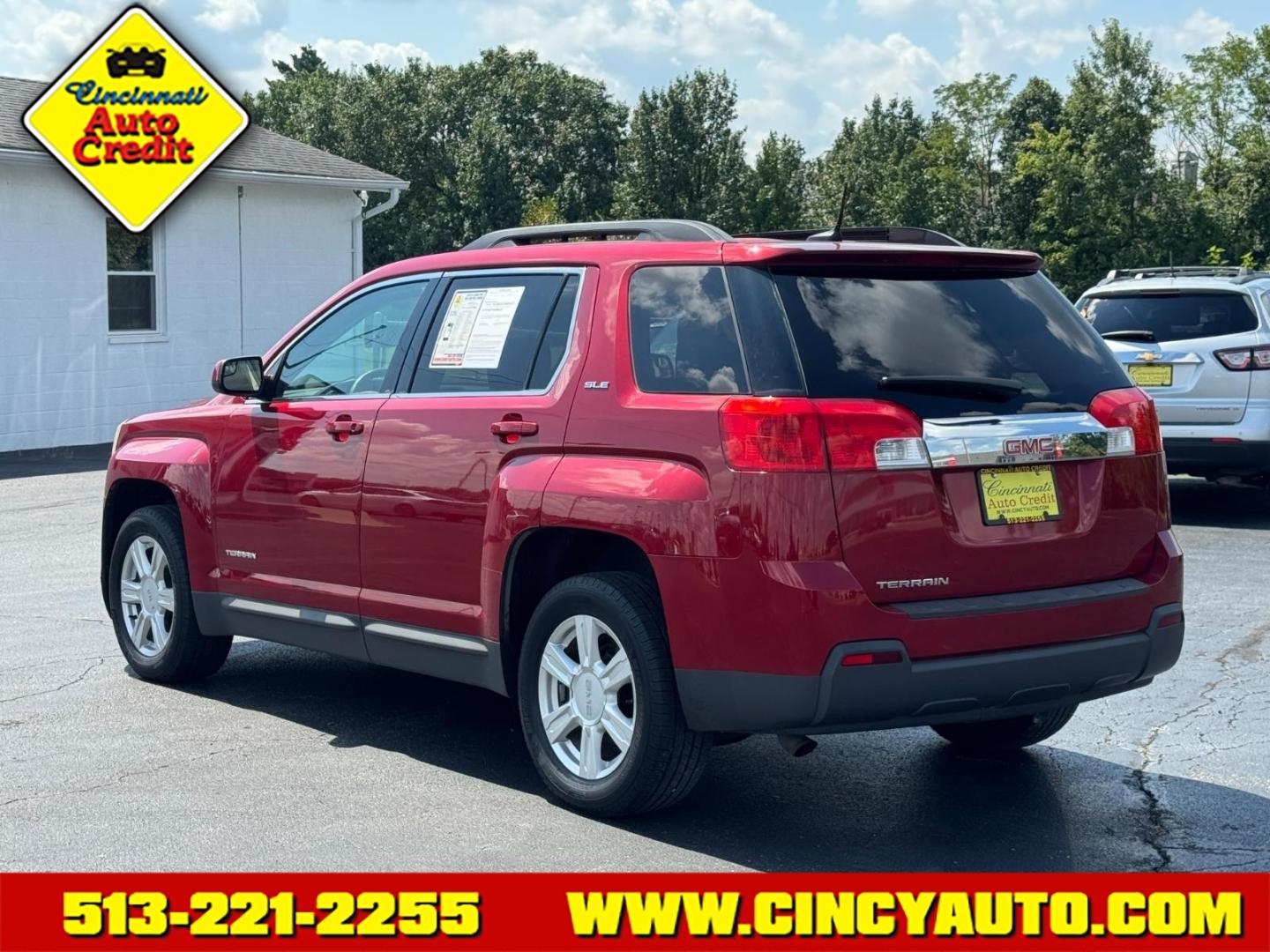 2014 Crystal Red Tintcoat Gbe GMC Terrain SLE-2 (2GKALREK4E6) with an 2.4L Ecotec 2.4L I4 182hp 172ft. lbs. Direct Injection engine, 6-Speed Shiftable Automatic transmission, located at 5489 Dixie Highway, Fairfield, OH, 45014, (513) 221-2255, 39.333084, -84.523834- Photo#2