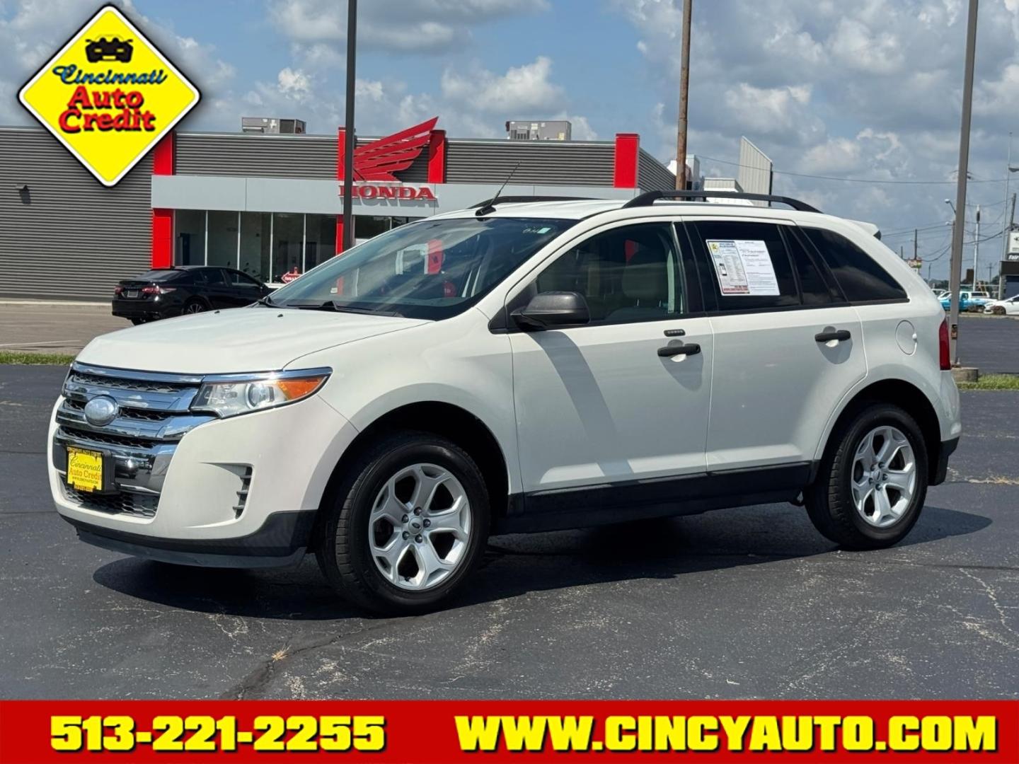 2013 White Suede Ford Edge SE (2FMDK4GC5DB) with an 3.5L 3.5L V6 285hp 253ft. lbs. Sequential Multiport Fuel Injection engine, 6-Speed Shiftable Automatic transmission, located at 5489 Dixie Highway, Fairfield, OH, 45014, (513) 221-2255, 39.333084, -84.523834- Photo#0