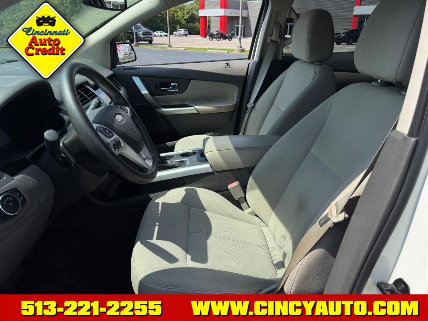 2013 White Suede Ford Edge SE (2FMDK4GC5DB) with an 3.5L 3.5L V6 285hp 253ft. lbs. Sequential Multiport Fuel Injection engine, 6-Speed Shiftable Automatic transmission, located at 5489 Dixie Highway, Fairfield, OH, 45014, (513) 221-2255, 39.333084, -84.523834- Photo#5