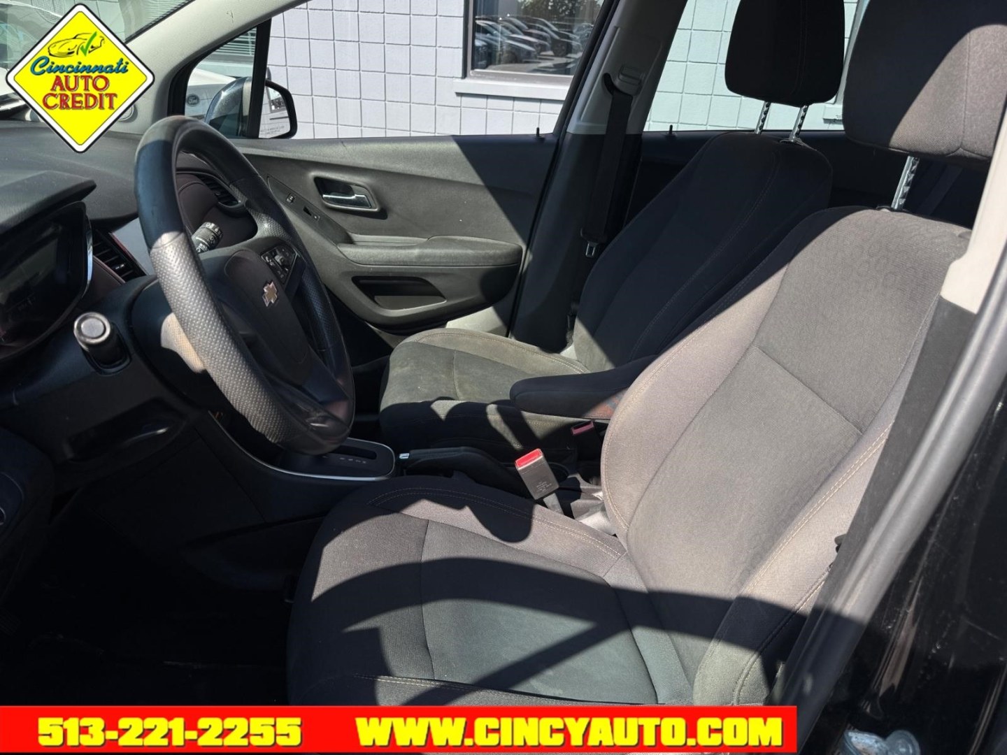 2017 Mosaic Black Metallic Gb8 Chevrolet Trax LS (3GNCJNSB0HL) with an 1.4L Ecotec 1.4L Turbo I4 138hp 148ft. lbs. Sequential Multiport Fuel Injection engine, 6-Speed Shiftable Automatic transmission, located at 2813 Gilbert Avenue, Cincinnati, OH, 45206, (513) 221-2255, 39.130219, -84.489189- Photo#5