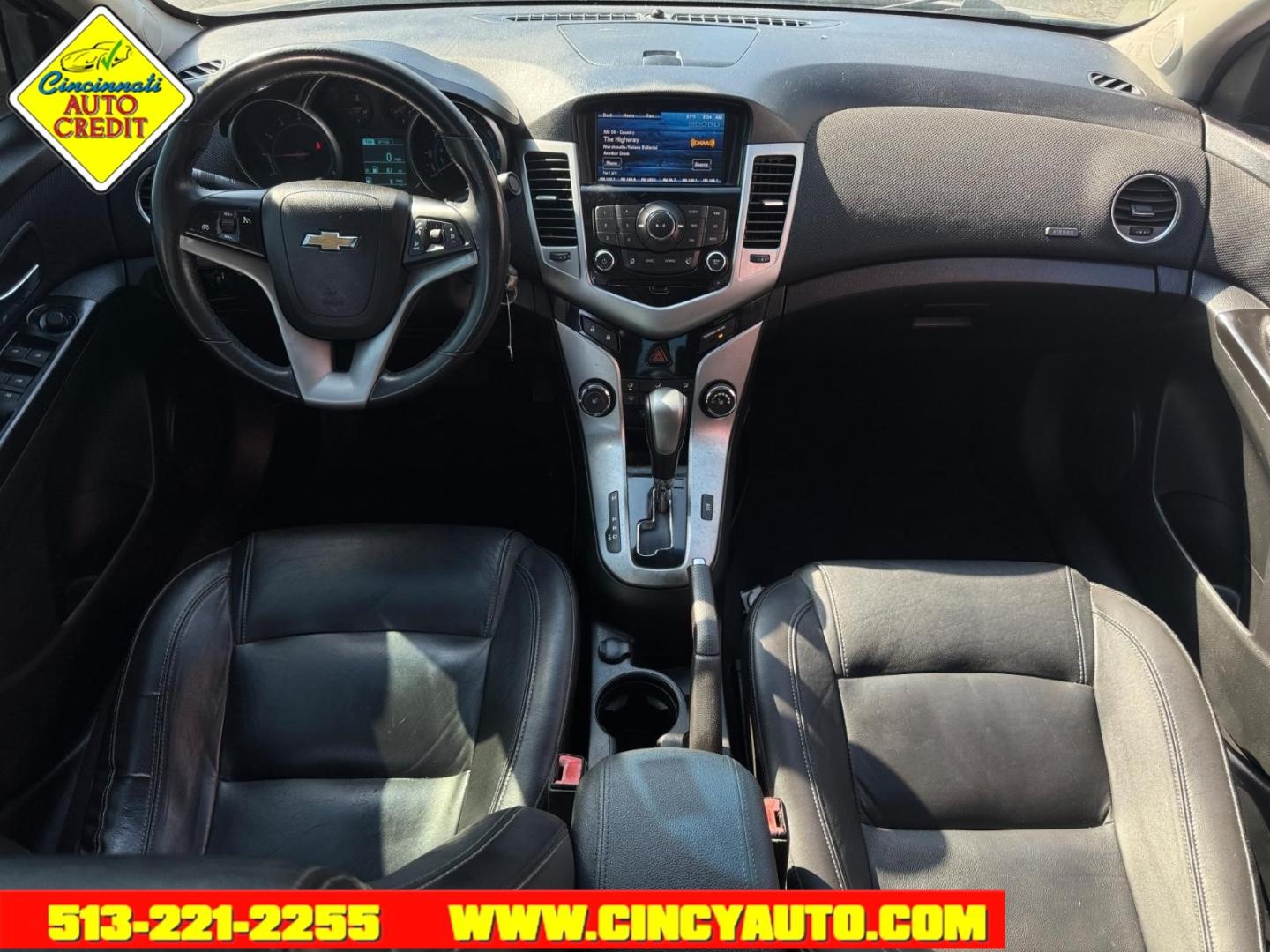 2014 Silver Ice Metallic Gan Chevrolet Cruze 2LT Auto (1G1PE5SBXE7) with an 1.4L Ecotec 1.4L Turbo I4 138hp 148ft. lbs. Sequential Multiport Fuel Injection engine, 6-Speed Shiftable Automatic transmission, located at 2813 Gilbert Avenue, Cincinnati, OH, 45206, (513) 221-2255, 39.130219, -84.489189- Photo#3