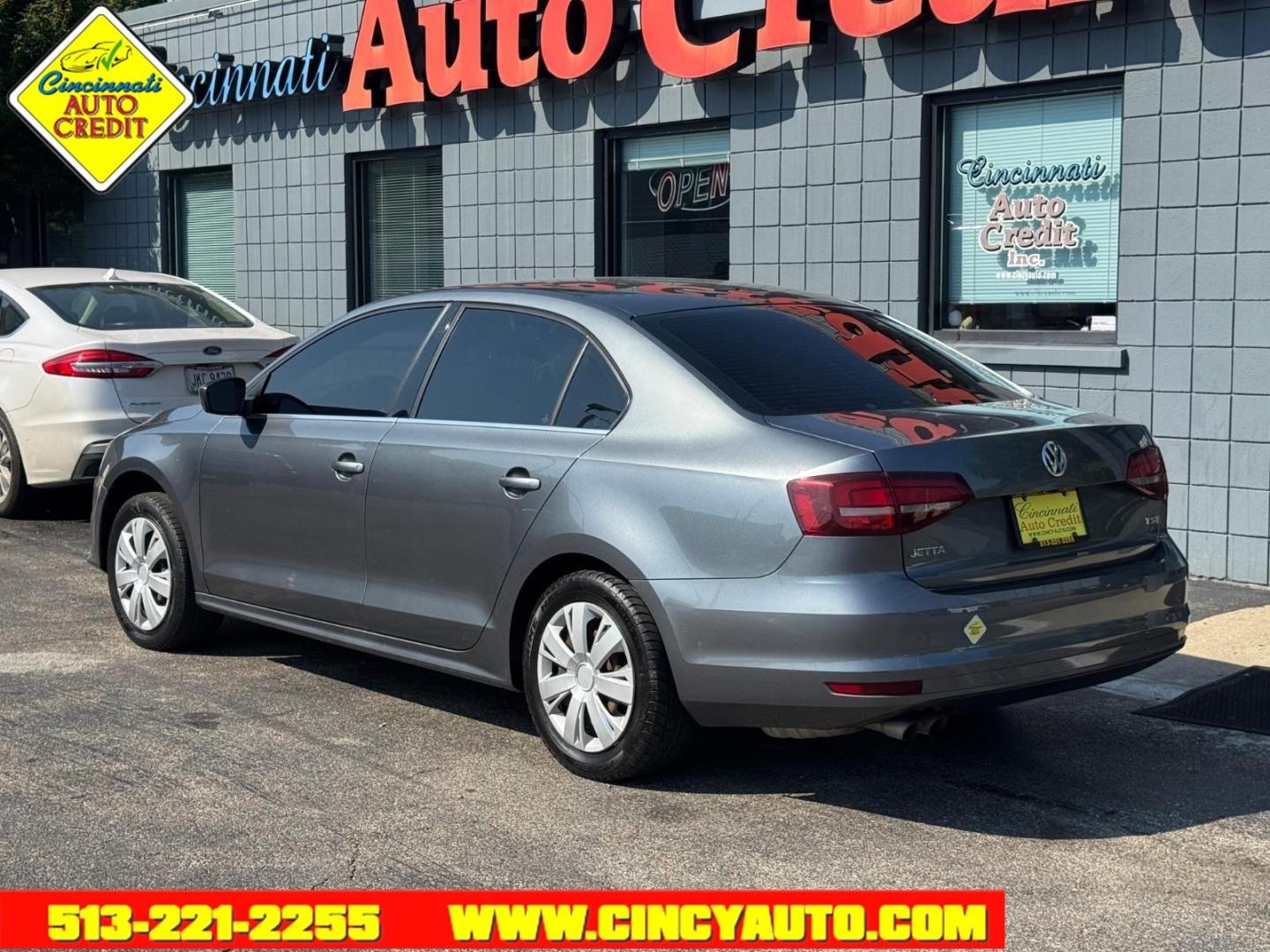 2017 Platinum Gray Metallic 2r2r Volkswagen Jetta 1.4T S (3VW2B7AJ0HM) with an 1.4L 1.4L Turbo I4 150hp 184ft. lbs. Direct Injection engine, 6-Speed Shiftable Automatic transmission, located at 2813 Gilbert Avenue, Cincinnati, OH, 45206, (513) 221-2255, 39.130219, -84.489189- Photo#2