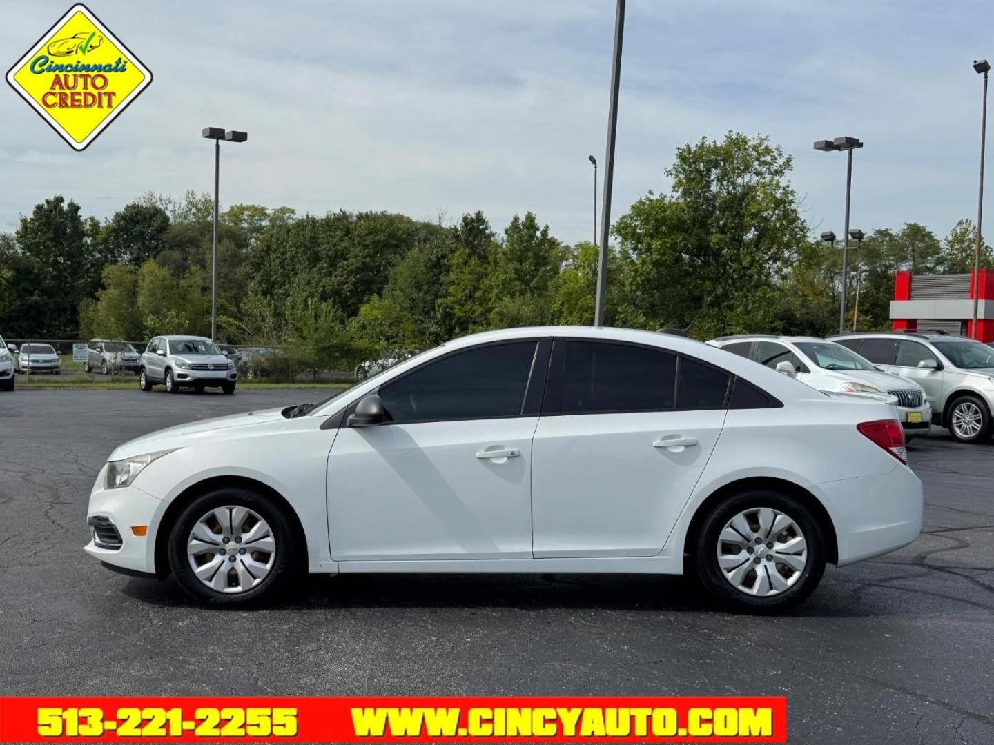 2012 Winter Frost Nissan Altima 2.5 S (1N4AL2AP9CN) with an 2.5L 2.5L I4 175hp 180ft. lbs. Fuel Injected engine, CVT transmission, located at 2813 Gilbert Avenue, Cincinnati, OH, 45206, (513) 221-2255, 39.130219, -84.489189- Photo#1