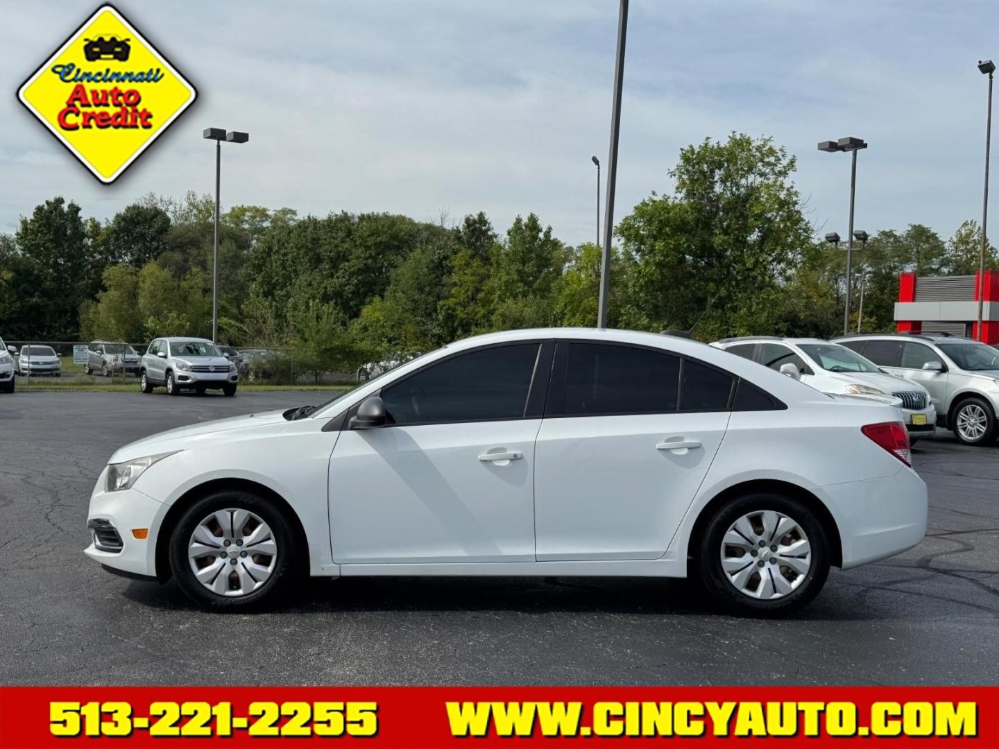 2015 Summit White Chevrolet Cruze LS Auto (1G1PA5SH1F7) with an 1.8L Ecotec 1.8L Flex Fuel I4 138hp 125ft. lbs. Sequential Multiport Fuel Injection engine, 6-Speed Shiftable Automatic w/Overdrive transmission, located at 5489 Dixie Highway, Fairfield, OH, 45014, (513) 221-2255, 39.333084, -84.523834- Photo#1