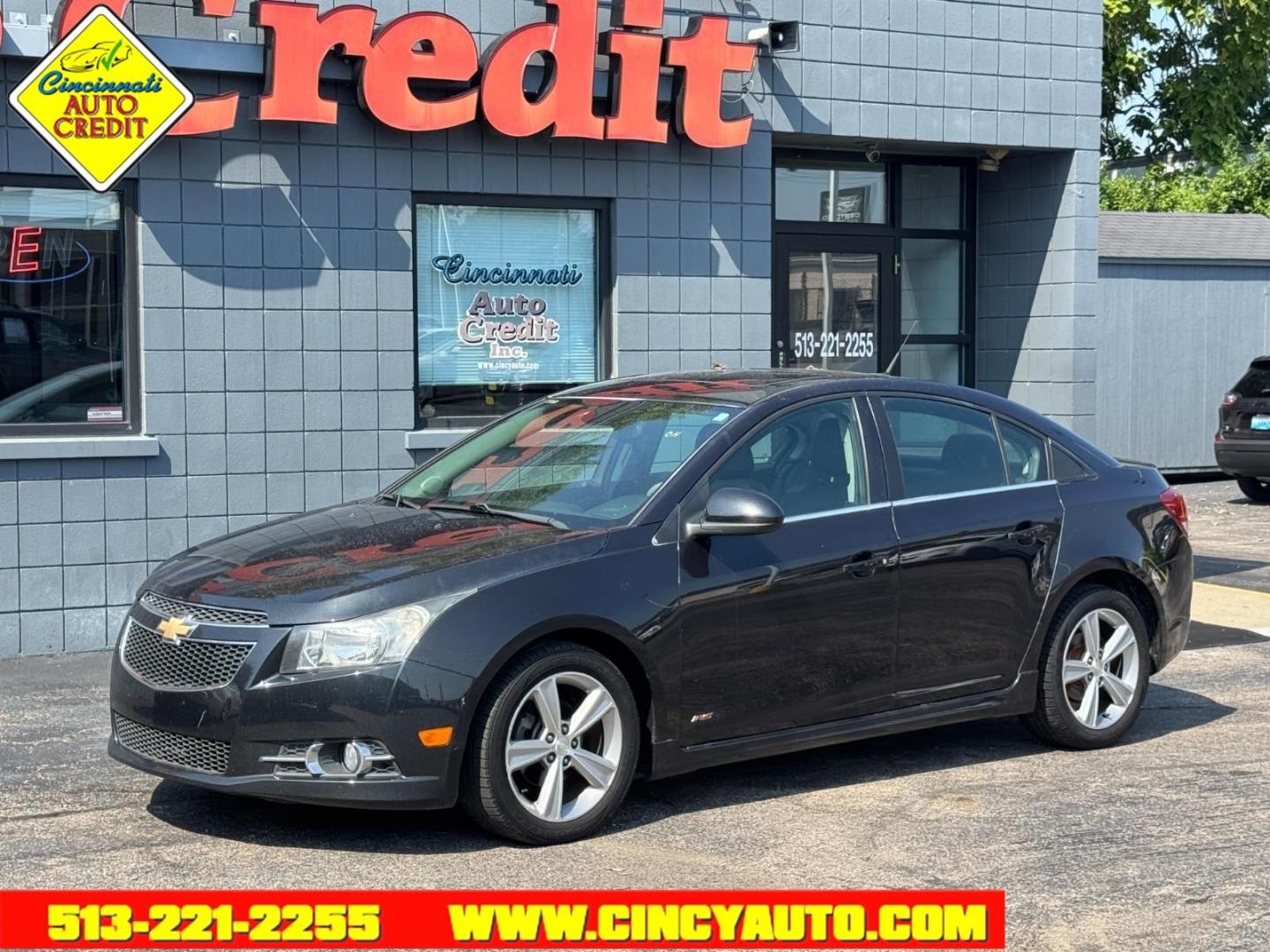 2014 Black Granite Metallic Chevrolet Cruze 2LT Auto (1G1PE5SB6E7) with an 1.4L Ecotec 1.4L Turbo I4 138hp 148ft. lbs. Sequential Multiport Fuel Injection engine, 6-Speed Shiftable Automatic transmission, located at 2813 Gilbert Avenue, Cincinnati, OH, 45206, (513) 221-2255, 39.130219, -84.489189- Photo#0