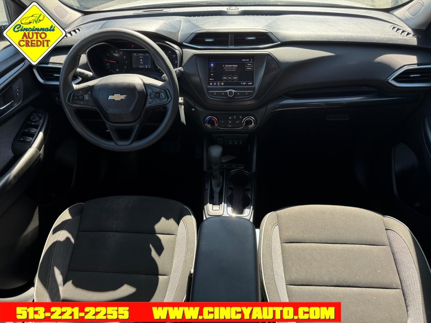 2022 Iridescent Pearl Tricoat Chevrolet Trailblazer LS (KL79MMS29NB) with an 1.2L ECOTEC 1.2L Turbo I3 137hp 162ft. lbs. Direct Injection engine, CVT transmission, located at 2813 Gilbert Avenue, Cincinnati, OH, 45206, (513) 221-2255, 39.130219, -84.489189- Photo#3