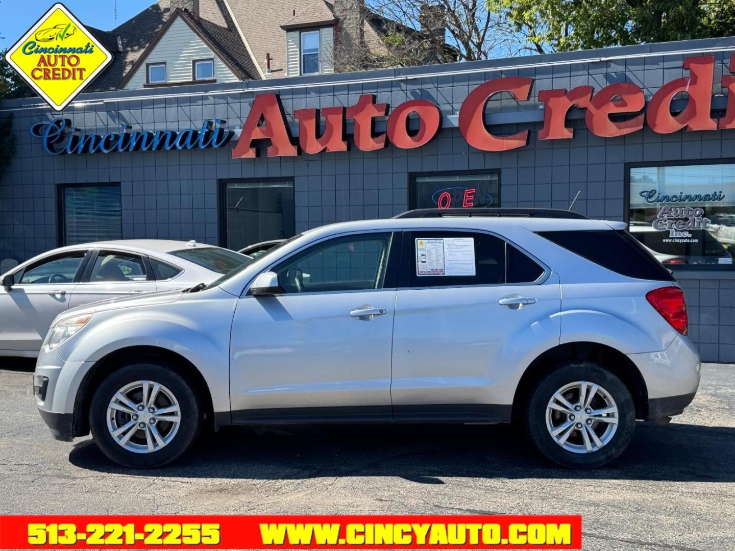 2015 Silver Ice Metallic Gan Chevrolet Equinox LT (2GNALBEK5F1) with an 2.4L 2.4L I4 182hp 172ft. lbs. Direct Injection engine, 6-Speed Shiftable Automatic transmission, located at 2813 Gilbert Avenue, Cincinnati, OH, 45206, (513) 221-2255, 39.130219, -84.489189- Photo#1