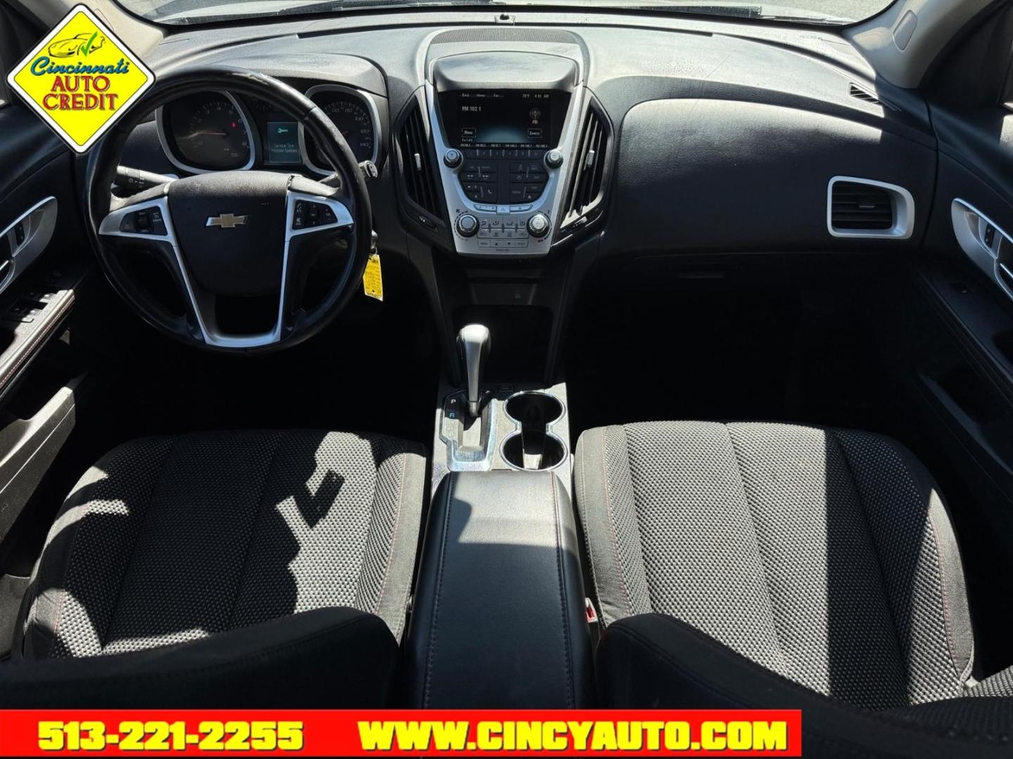 2015 Silver Ice Metallic Gan Chevrolet Equinox LT (2GNALBEK5F1) with an 2.4L 2.4L I4 182hp 172ft. lbs. Direct Injection engine, 6-Speed Shiftable Automatic transmission, located at 2813 Gilbert Avenue, Cincinnati, OH, 45206, (513) 221-2255, 39.130219, -84.489189- Photo#3