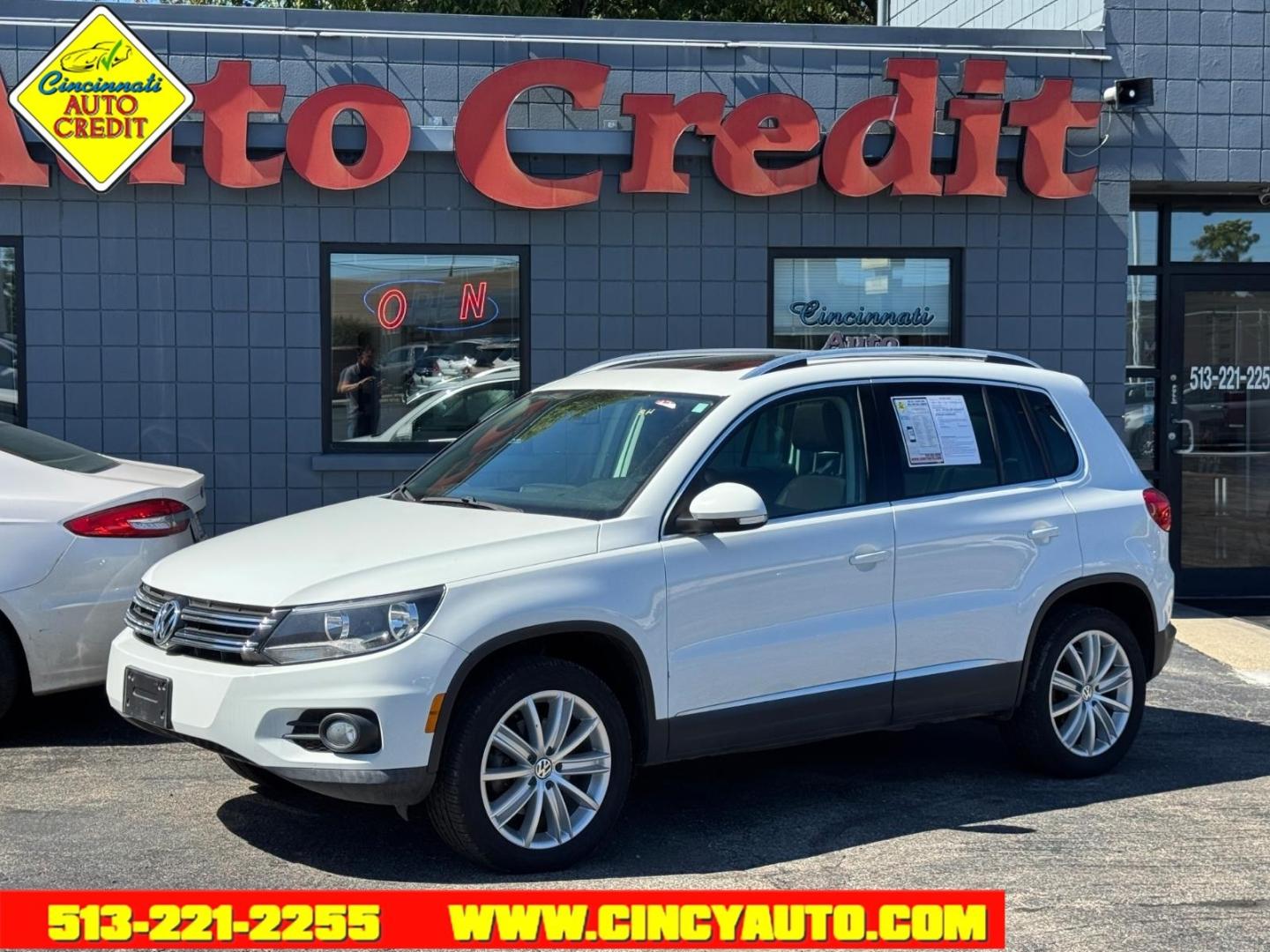 2015 Pure White 0q0q Volkswagen Tiguan SEL 4Motion (WVGBV7AX1FW) with an 2.0L 2.0L Turbo I4 200hp 207ft. lbs. Fuel Injected engine, 6-speed Automatic with Tiptronic transmission, located at 2813 Gilbert Avenue, Cincinnati, OH, 45206, (513) 221-2255, 39.130219, -84.489189- Photo#0