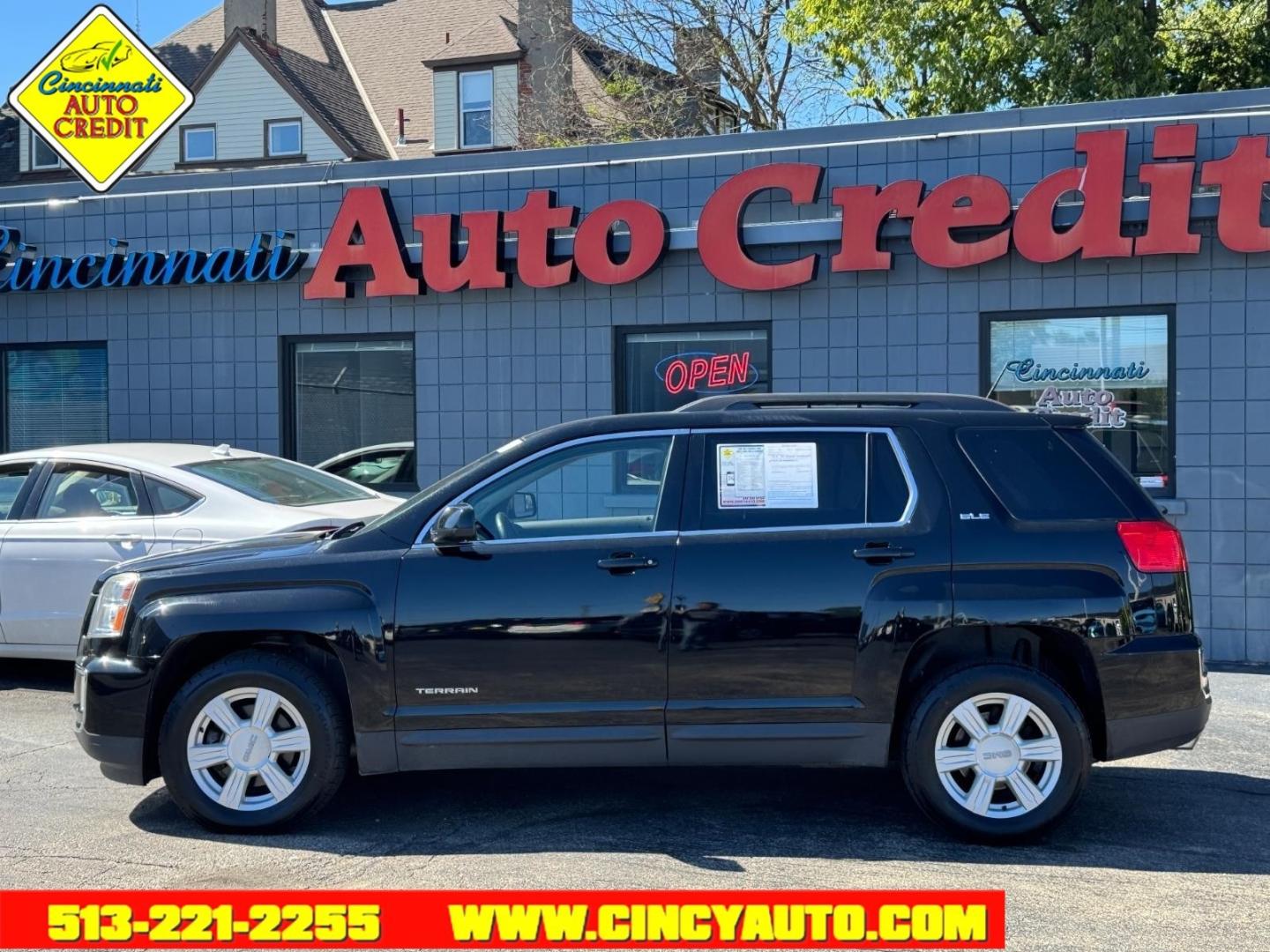 2016 Ebony Twilight Metallic Gb8 GMC Terrain SLE-2 (2GKFLTE39G6) with an 3.6L 3.6L V6 301hp 272ft. lbs. Direct Injection engine, 6-Speed Shiftable Automatic transmission, located at 2813 Gilbert Avenue, Cincinnati, OH, 45206, (513) 221-2255, 39.130219, -84.489189- Photo#1