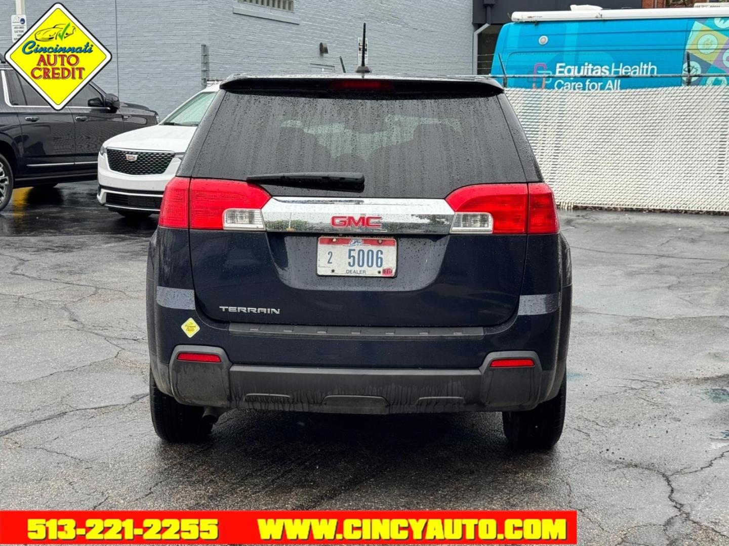 2015 Dark Sapphire Blue Metallic G1m GMC Terrain SLE-1 (2GKALMEKXF6) with an 2.4L Ecotec 2.4L I4 182hp 172ft. lbs. Direct Injection engine, 6-Speed Shiftable Automatic transmission, located at 2813 Gilbert Avenue, Cincinnati, OH, 45206, (513) 221-2255, 39.130219, -84.489189- Photo#3