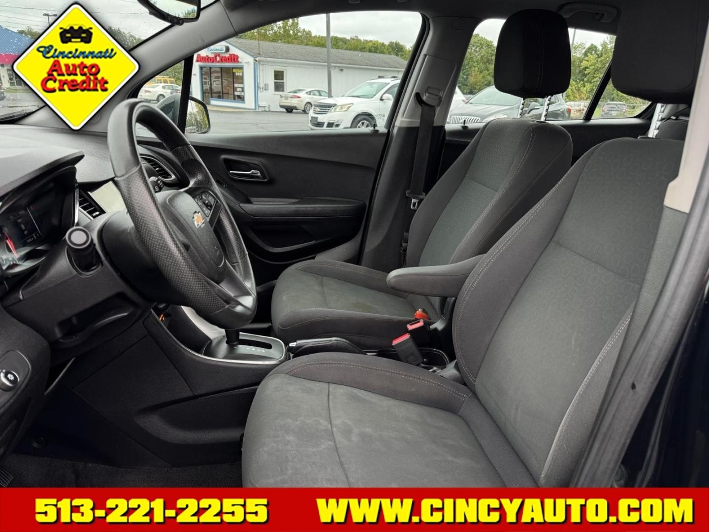 2018 Mosaic Black Metallic Gb8 Chevrolet Trax LS (3GNCJKSB6JL) with an 1.4L Ecotec 1.4L Turbo I4 138hp 148ft. lbs. Sequential Multiport Fuel Injection engine, 6-Speed Shiftable Automatic transmission, located at 5489 Dixie Highway, Fairfield, OH, 45014, (513) 221-2255, 39.333084, -84.523834- Photo#5