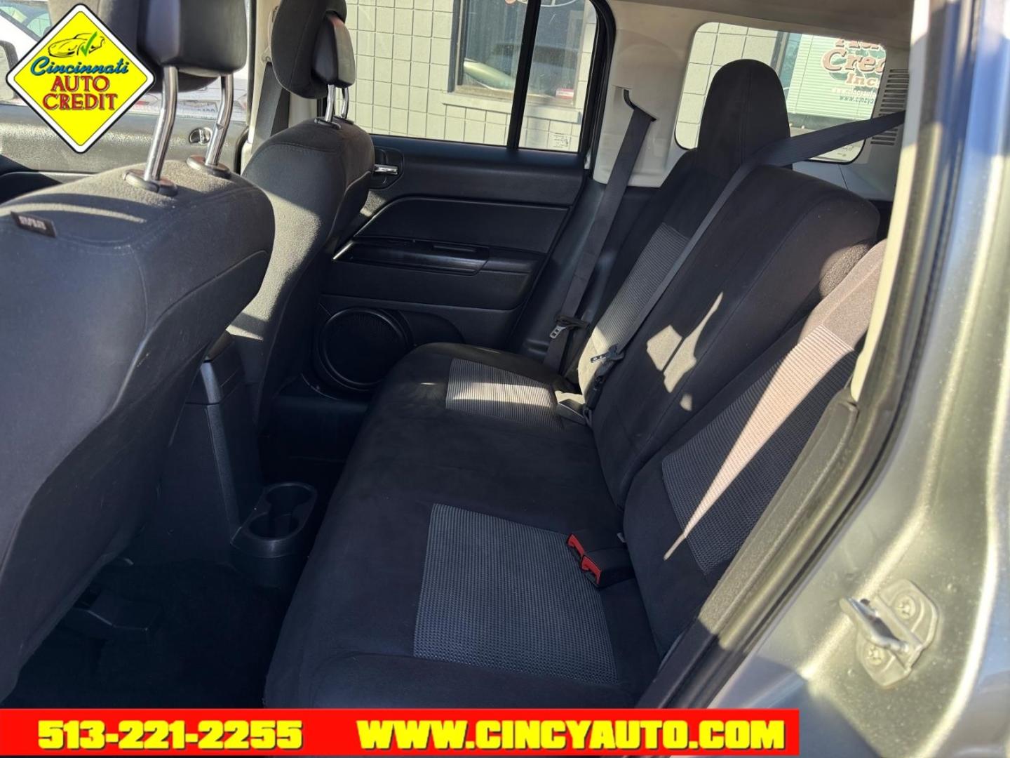 2015 Billet Silver Metallic Clear Coat Jeep Patriot Latitude (1C4NJRFB6FD) with an 2.4L 2.4L I4 172hp 165ft. lbs. Fuel Injected engine, CVT transmission, located at 2813 Gilbert Avenue, Cincinnati, OH, 45206, (513) 221-2255, 39.130219, -84.489189- Photo#4