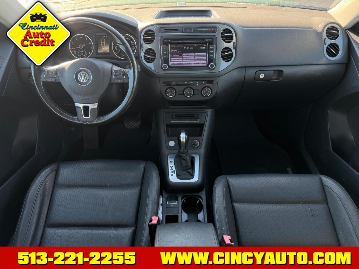 2015 Night Blue Metallic Z2z2 Volkswagen Tiguan SE 4Motion (WVGBV7AXXFW) with an 2.0L 2.0L Turbo I4 200hp 207ft. lbs. Fuel Injected engine, 6-speed Automatic with Tiptronic transmission, located at 5489 Dixie Highway, Fairfield, OH, 45014, (513) 221-2255, 39.333084, -84.523834- Photo#3